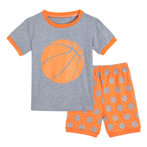 Pyjama T-Shirt Polo und Shorts mit Basketballmuster in orange und grau