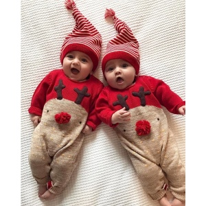 Weihnachtsstrampler für Neugeborene mit gestreiftem Hut für Jungen oder Mädchen in sehr hoher Qualität und modischer Ausführung