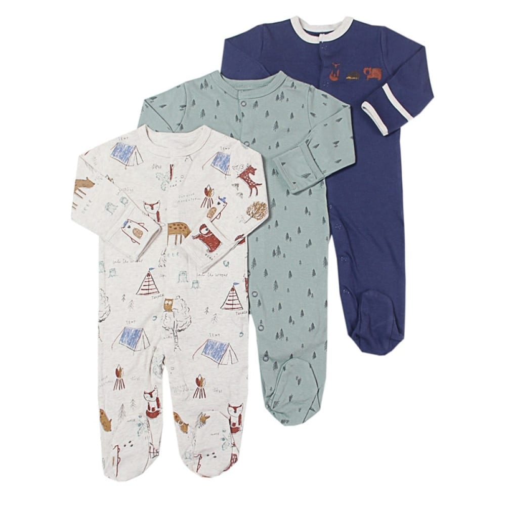 Dreiteiliger Baby-Overall-Pyjama mit Cartoon-Motiv auf weißem Hintergrund