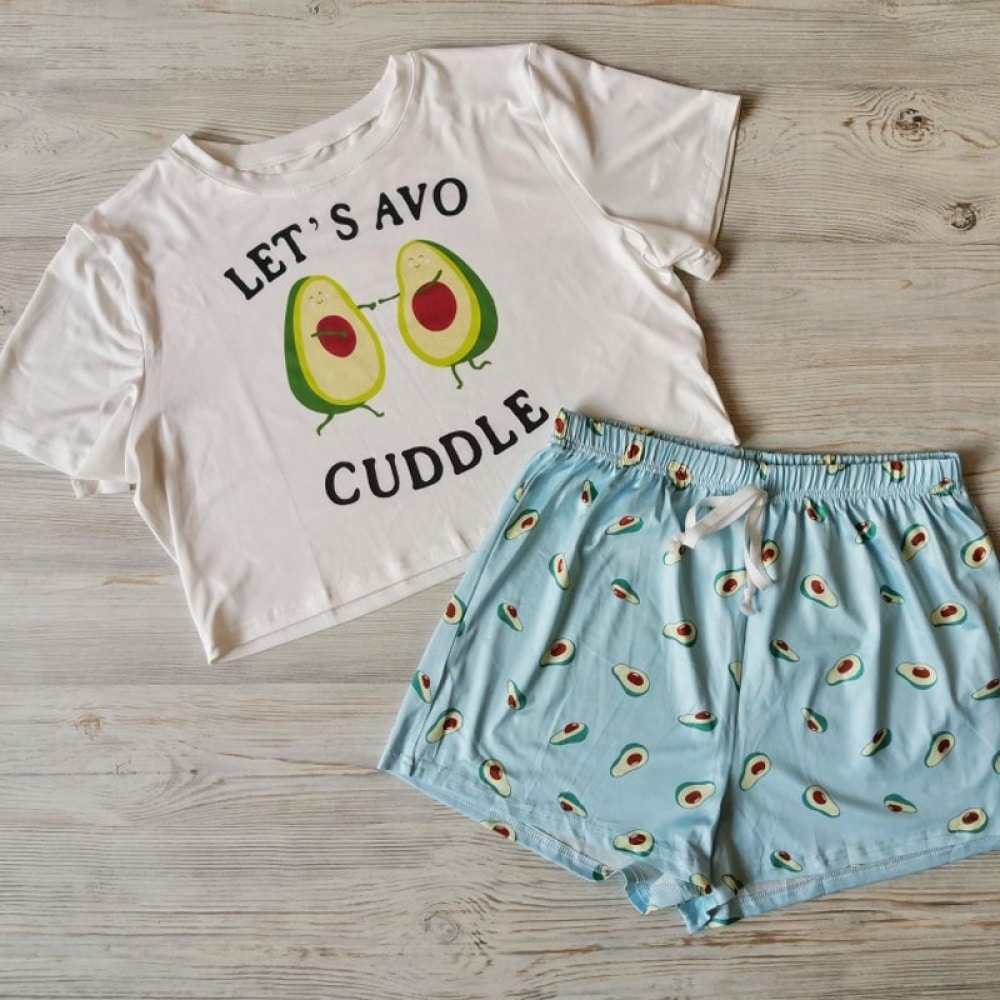 Modischer zweiteiliger Damenpyjama mit Avocado-Muster und "LET'S AVO CUDDLE\" für Frauen